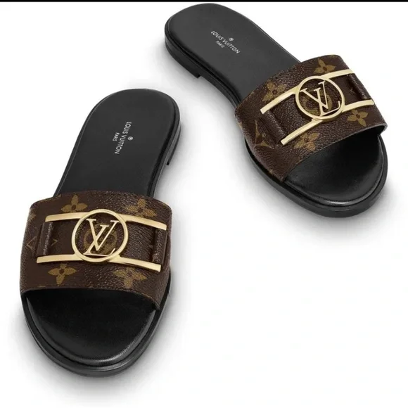 【Louis Vuitton】正規店買付け★Mule Lock It Louis Vuitton | Shoes | Louis Vuitton Lock It Flat Mule
